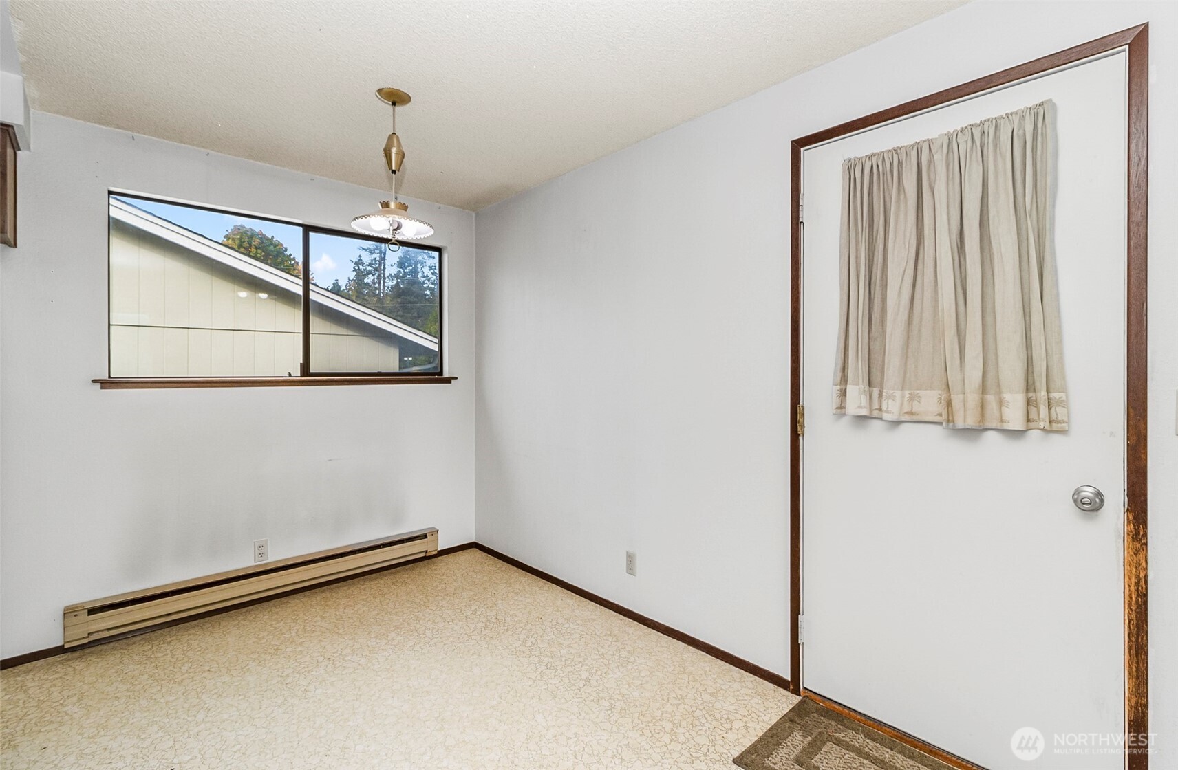1200 Lenora Court