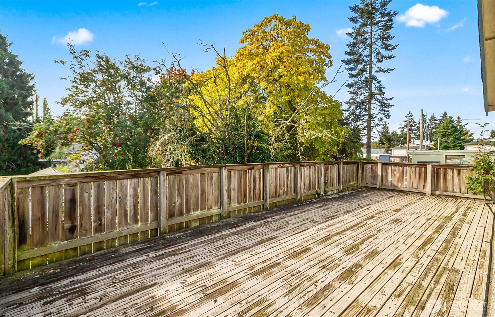 1200 Lenora Court