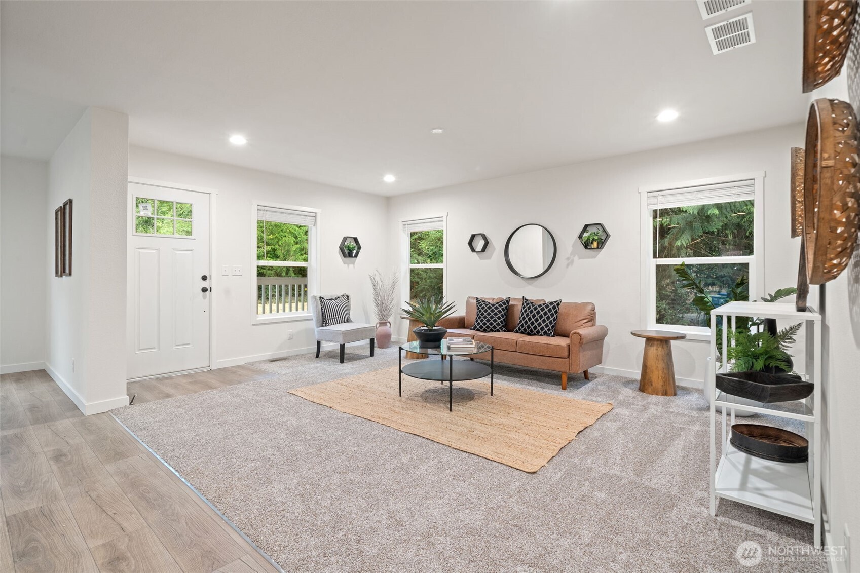 1121 E Lakeshore Drive
