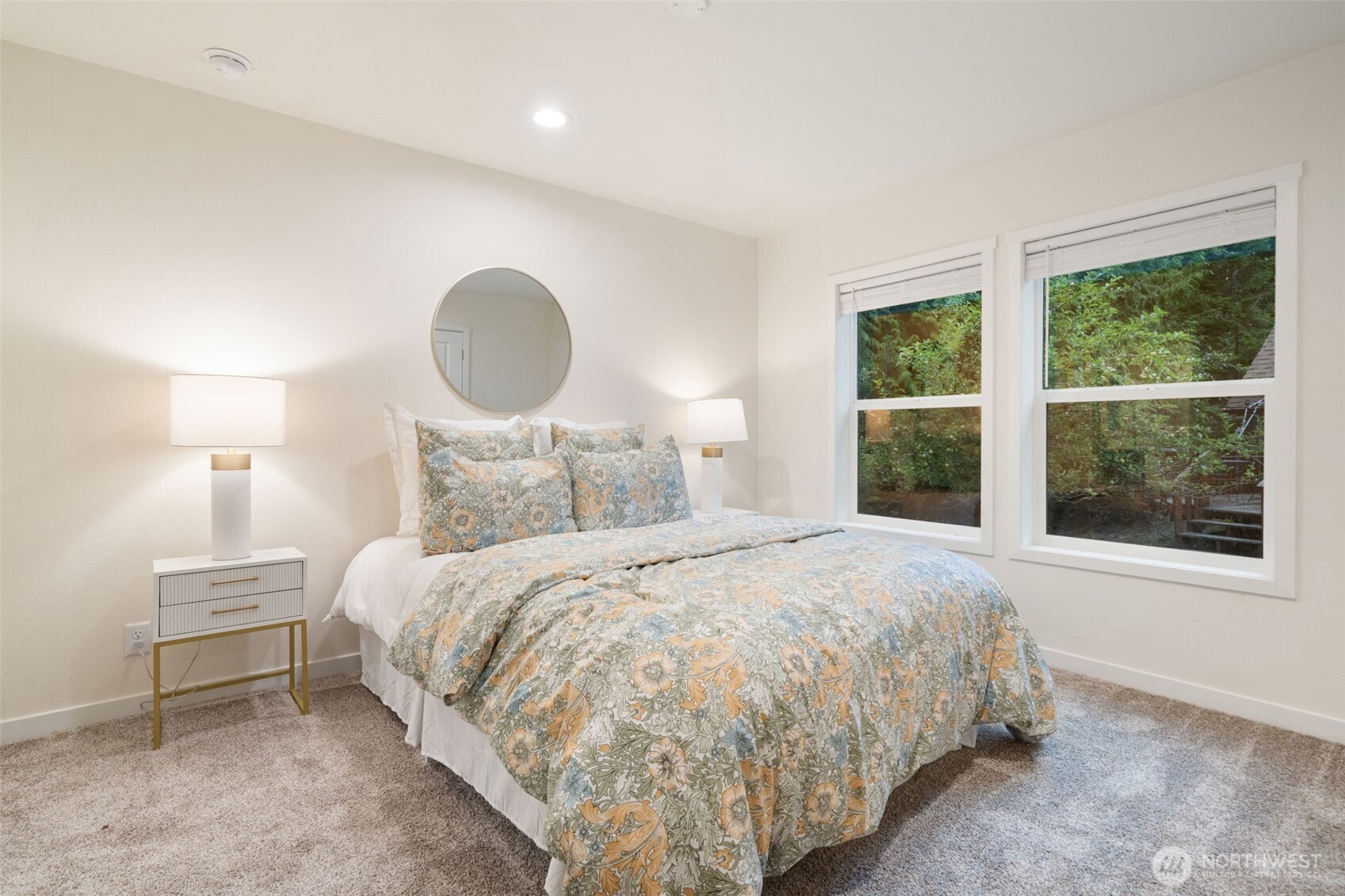 1121 E Lakeshore Drive