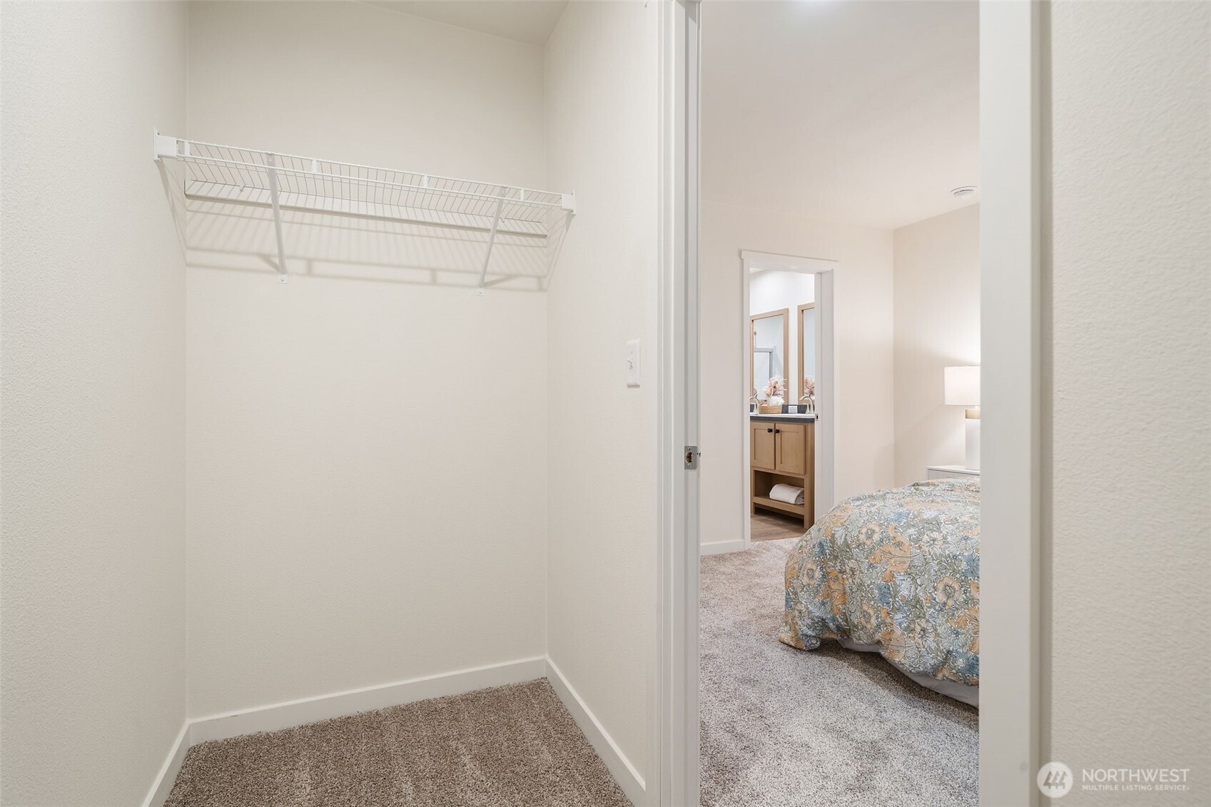 1121 E Lakeshore Drive