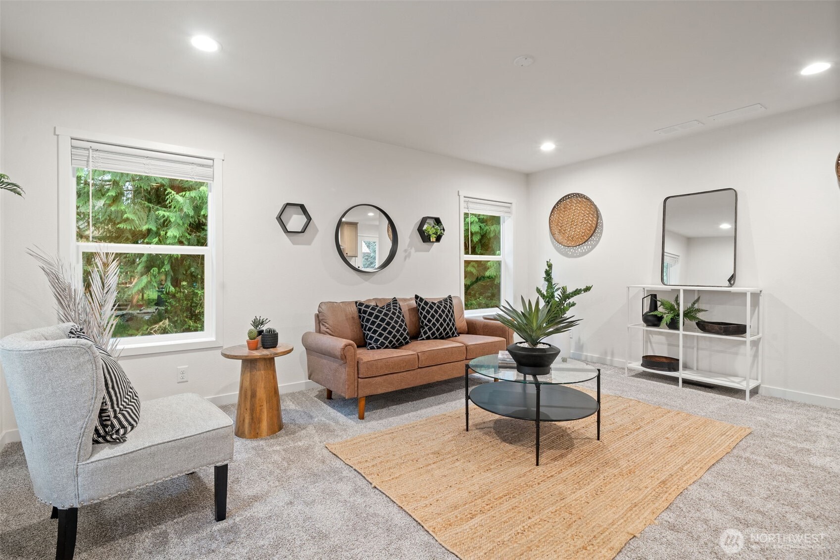 1121 E Lakeshore Drive