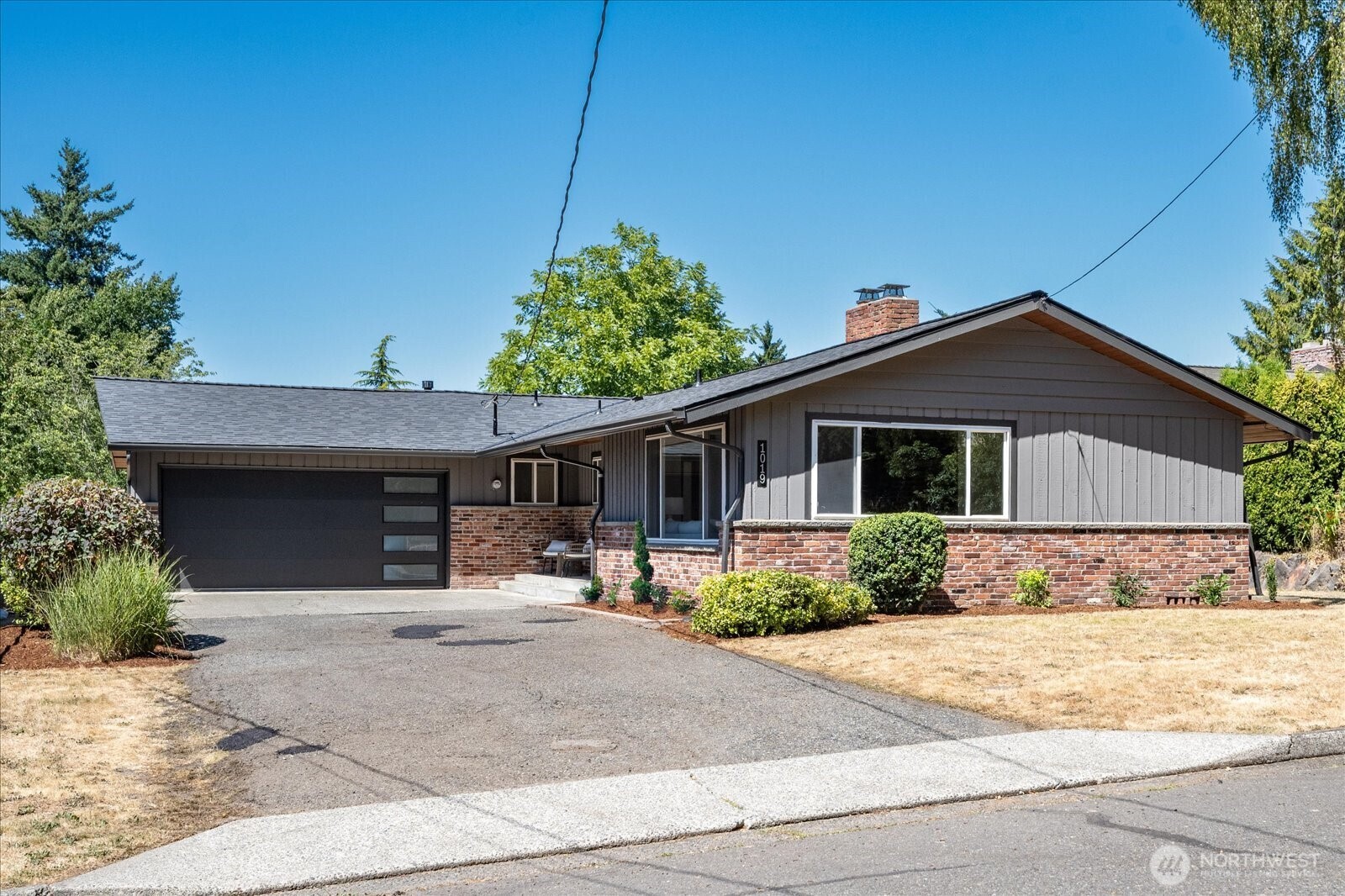 1019 E Hemlock Street