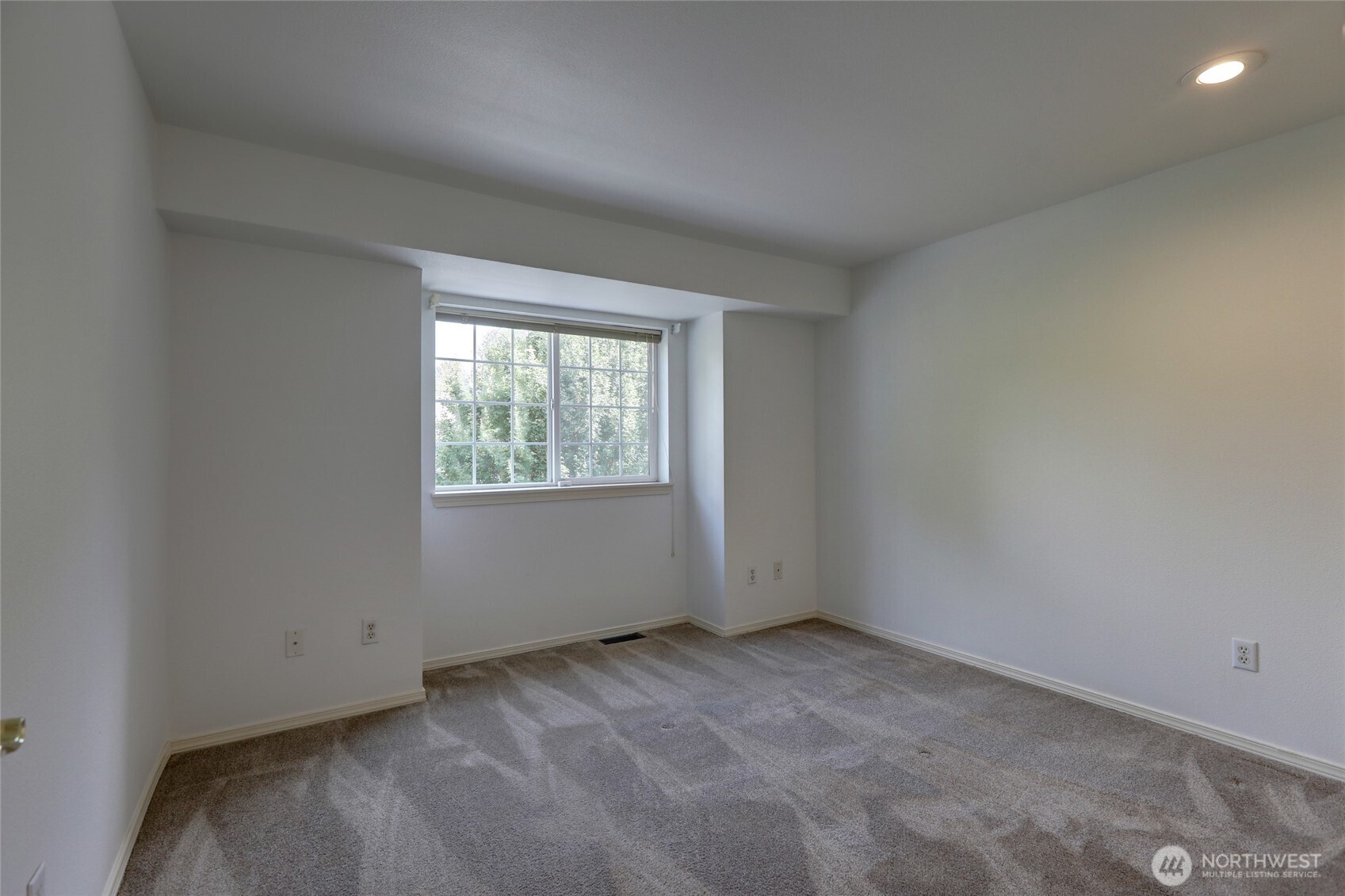 17557 110th Lane SE Unit: 10