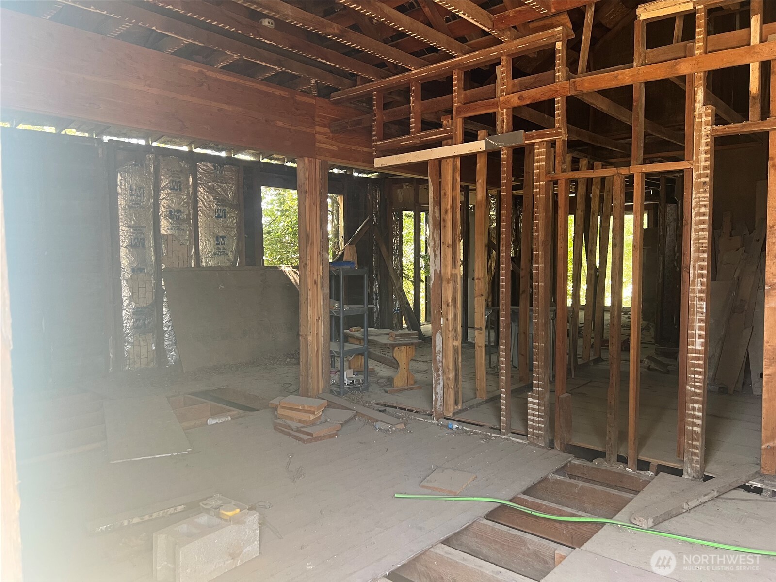 108 W Cherry Avenue