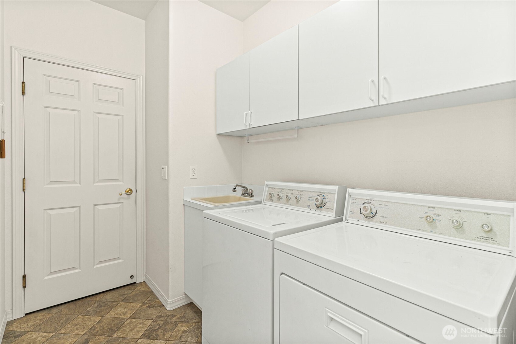 6704 38th Street W