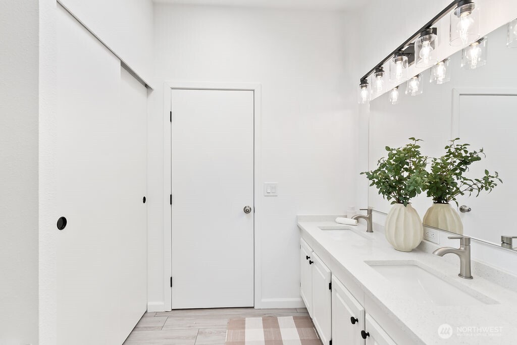 1540 Maple Lane Unit: 35