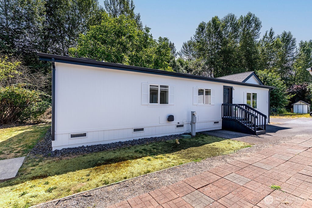1540 Maple Lane Unit: 35