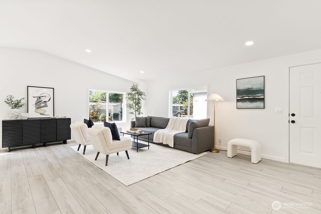 1540 Maple Lane Unit: 35