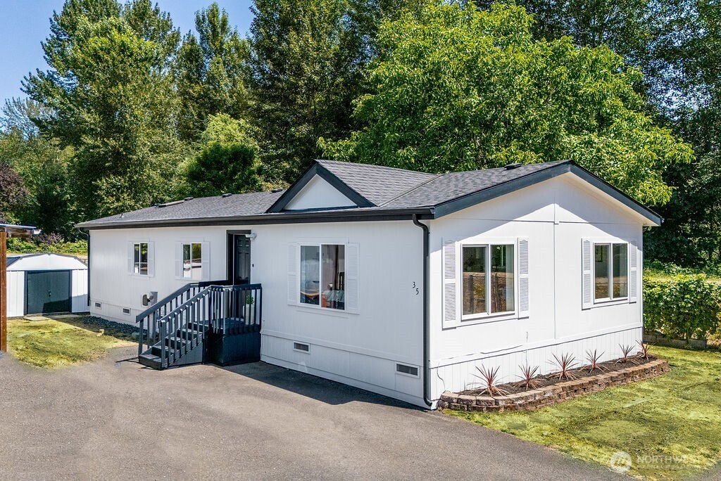 1540 Maple Lane Unit: 35