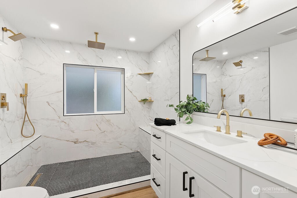 2500 S 370th Street Unit: 227