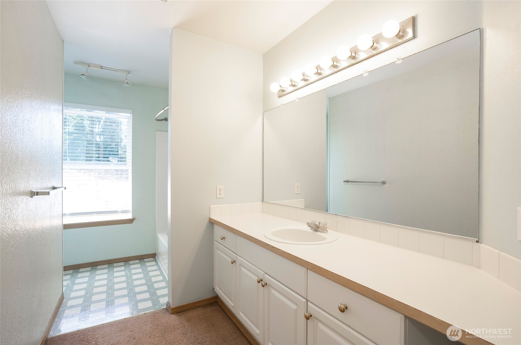 2524 S 355th Place N
