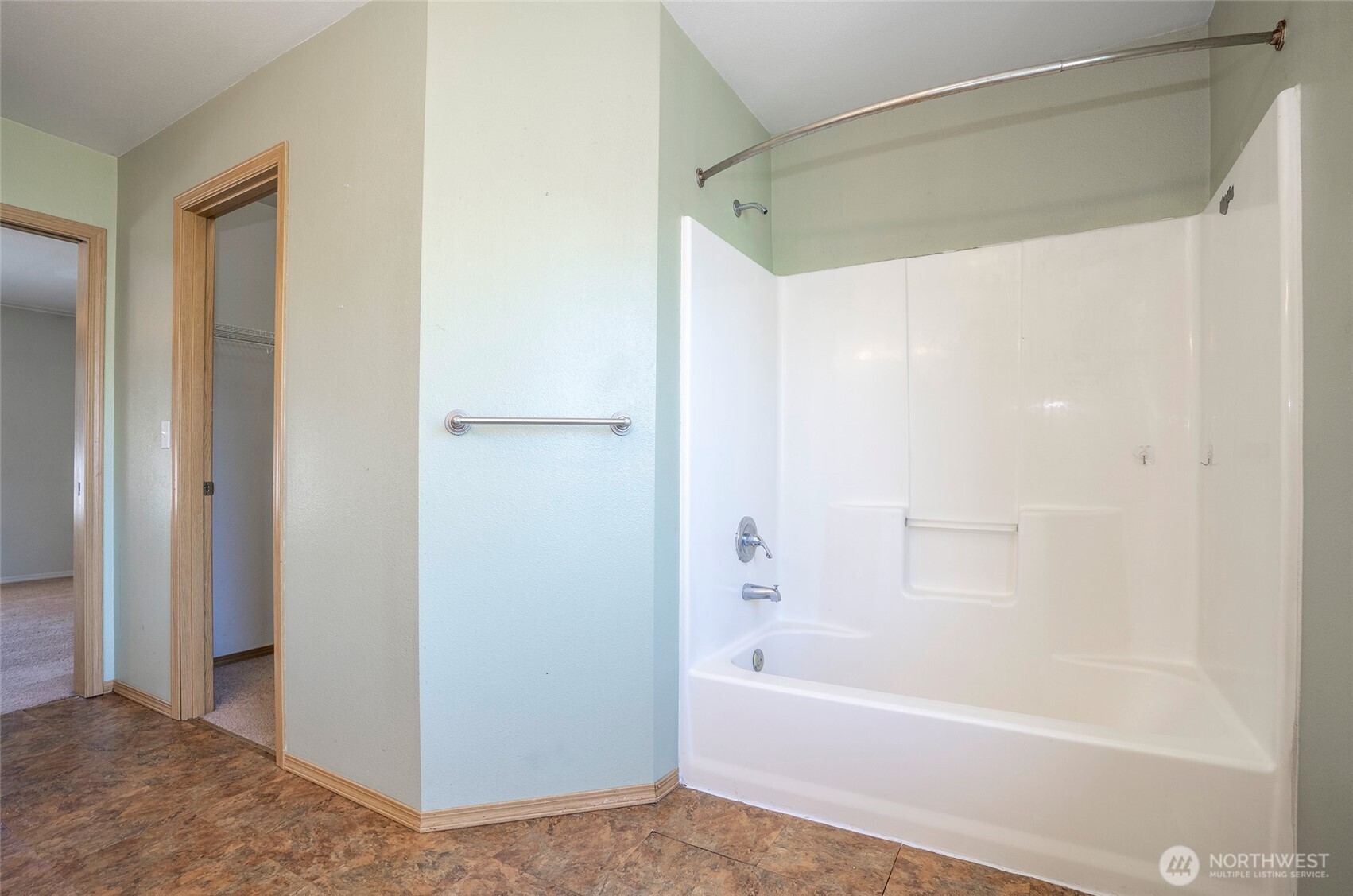 2524 S 355th Place N