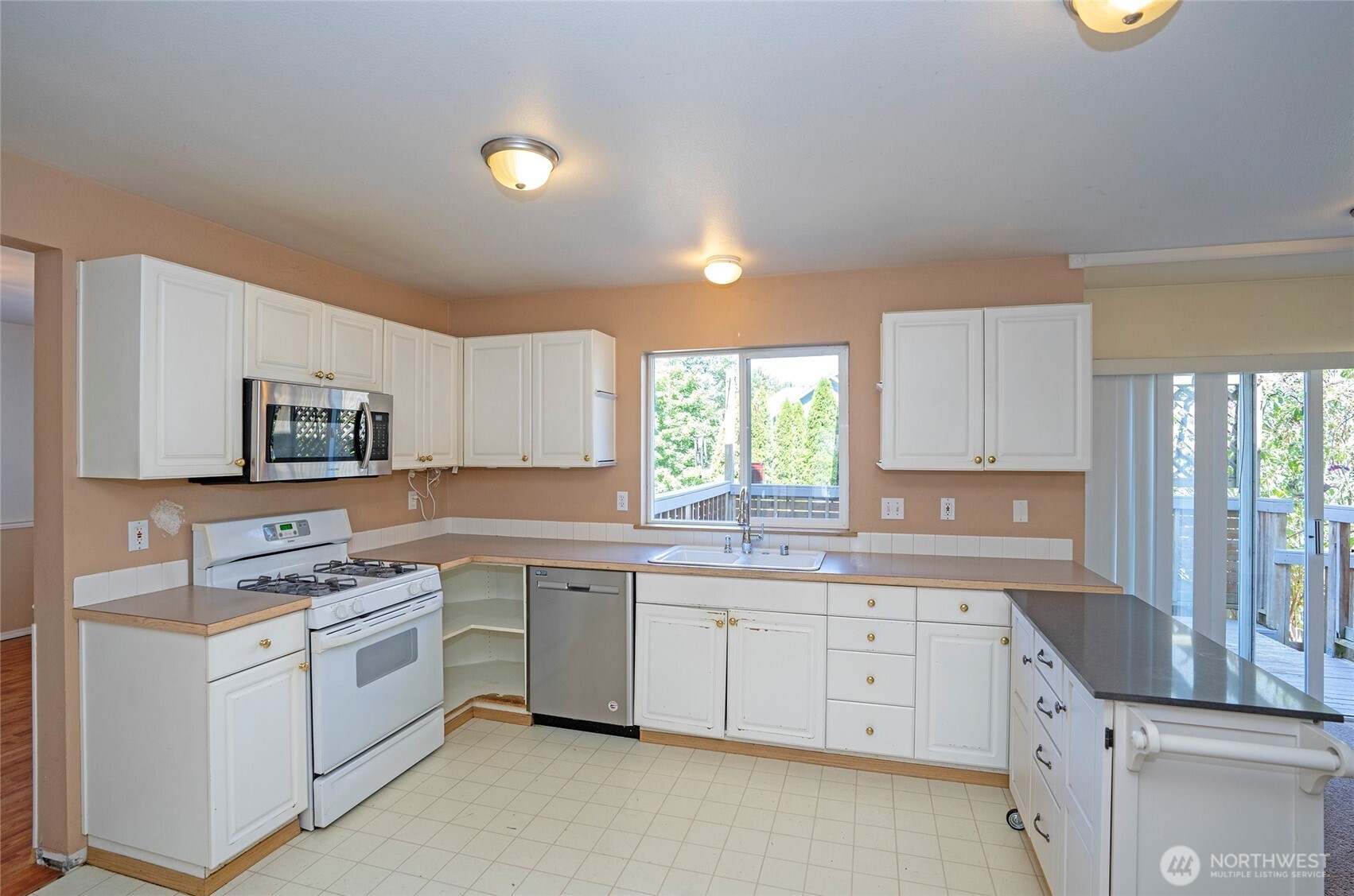 2524 S 355th Place N