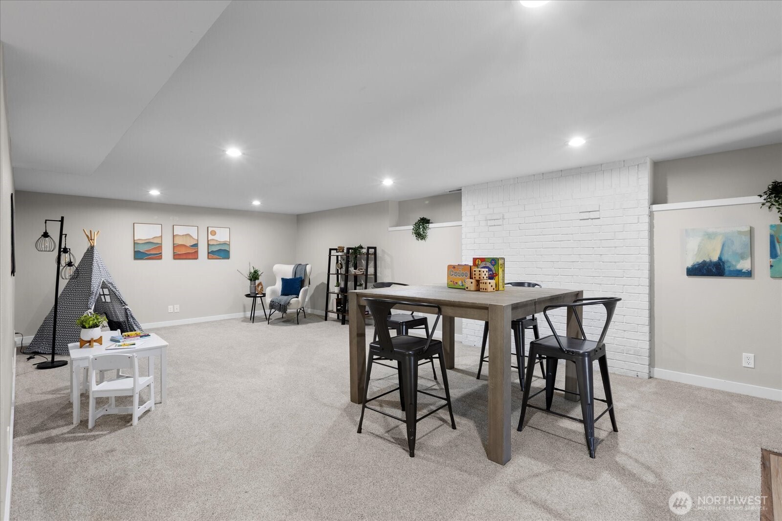 1604 NE 186th Street