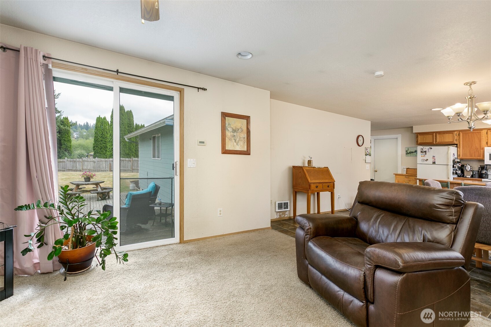 8715 69th Drive NE