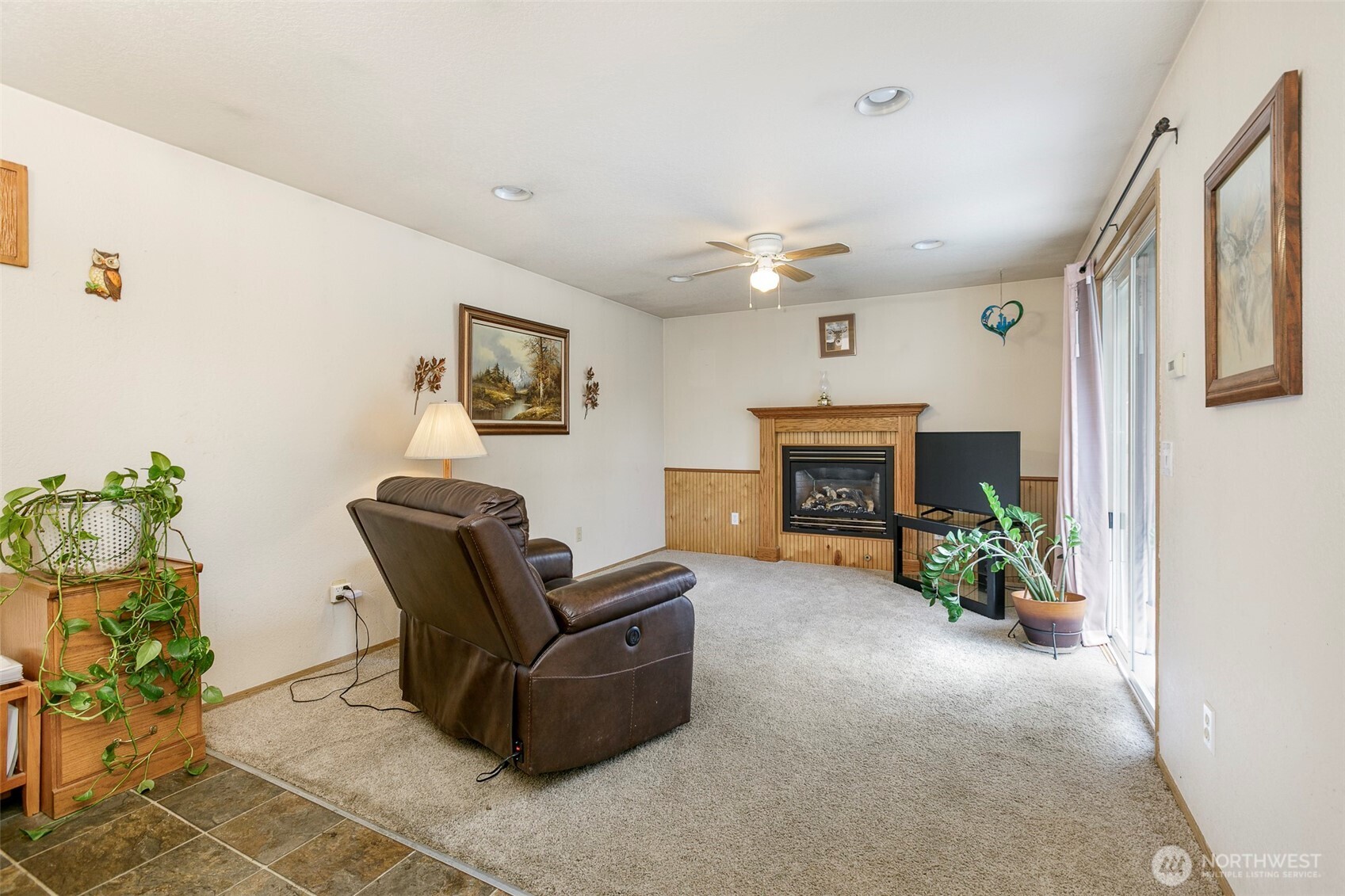 8715 69th Drive NE