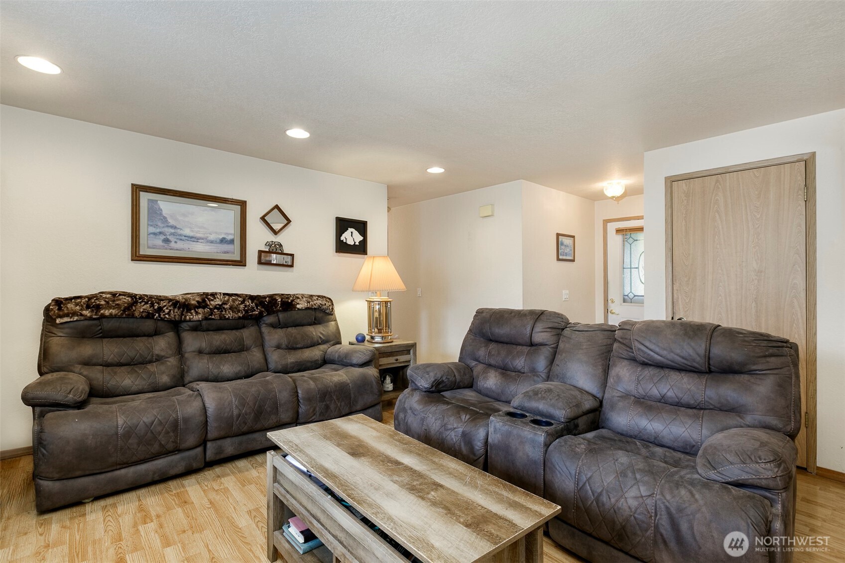 8715 69th Drive NE