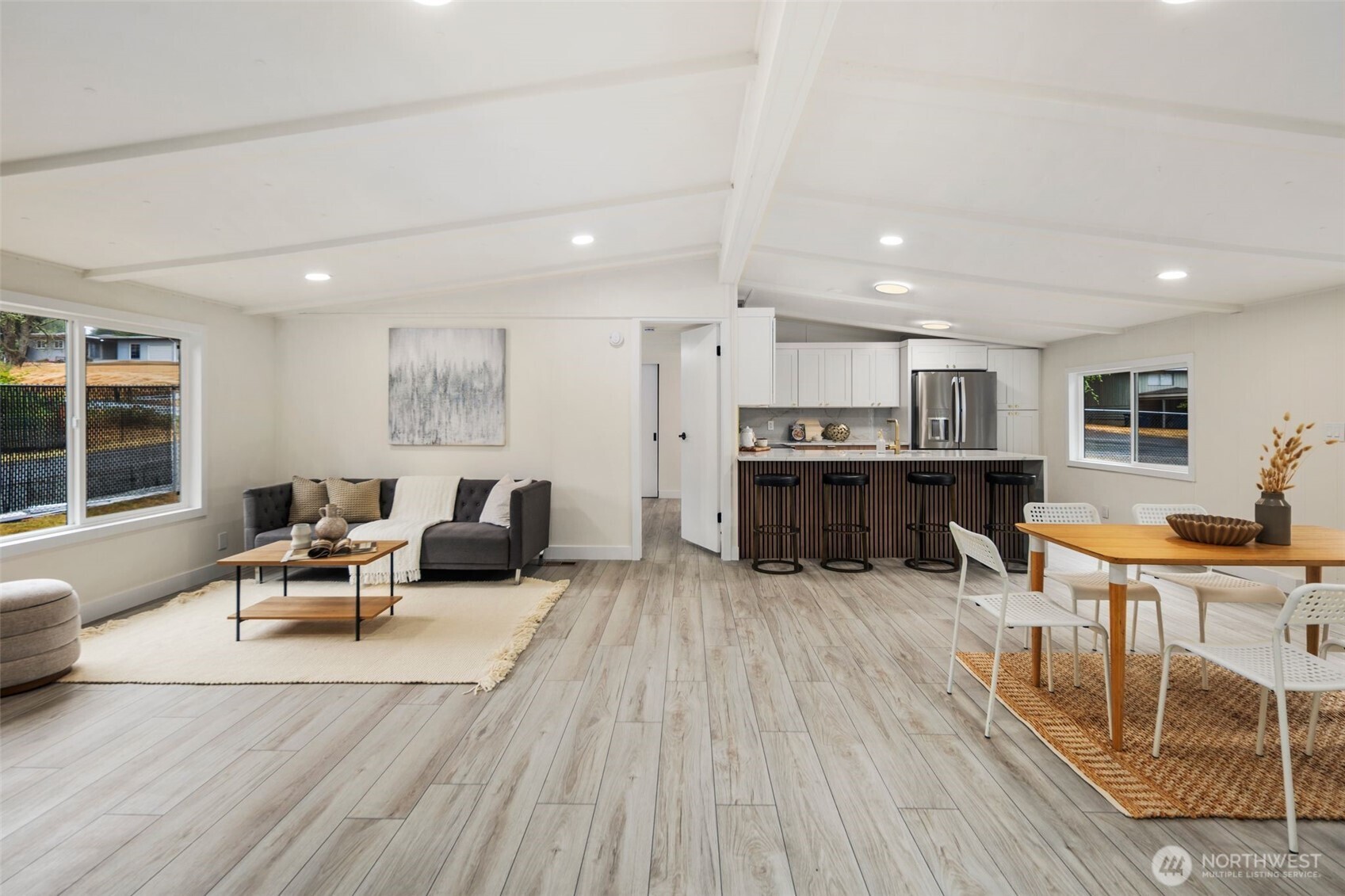 18020 4th Avenue S