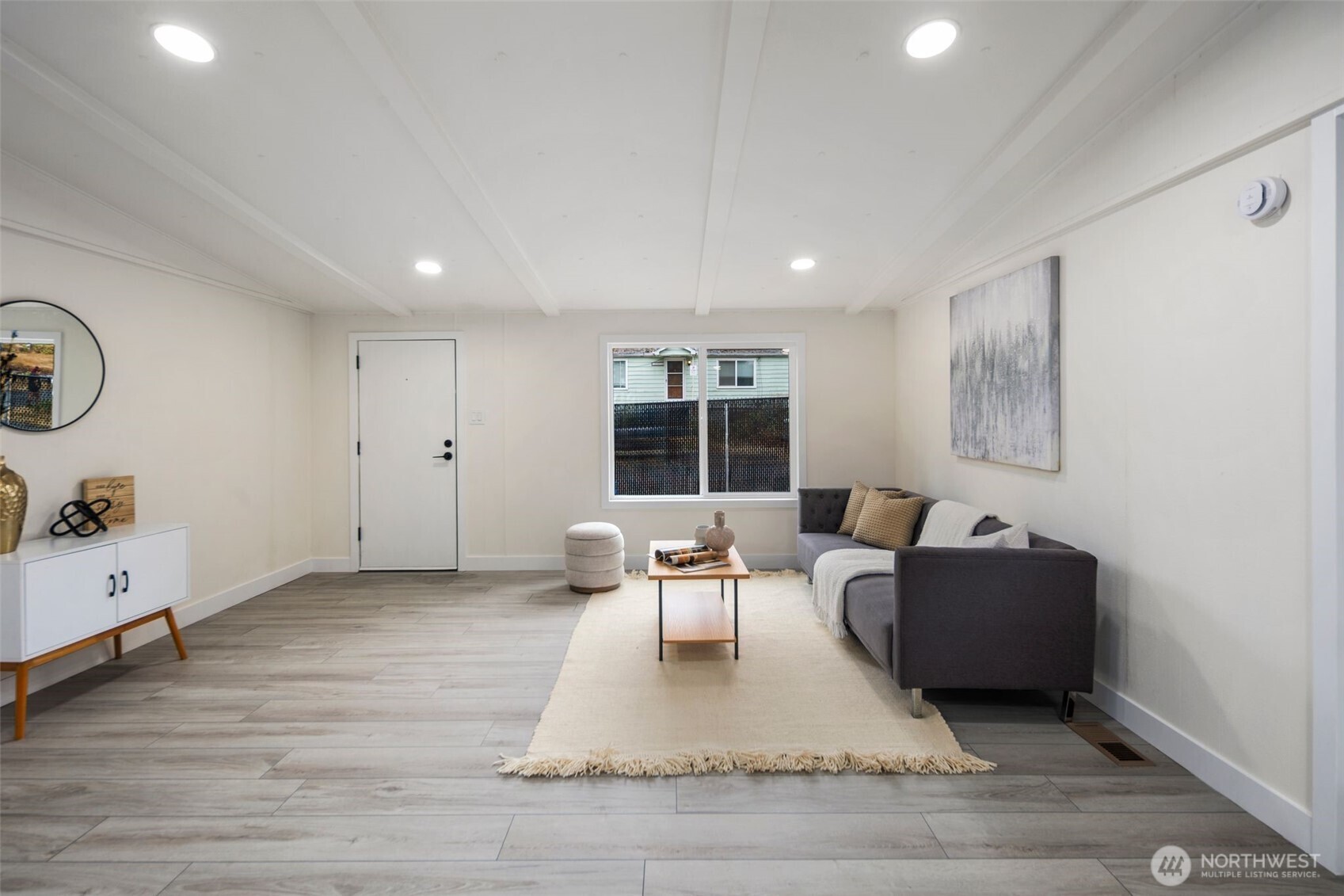 18020 4th Avenue S
