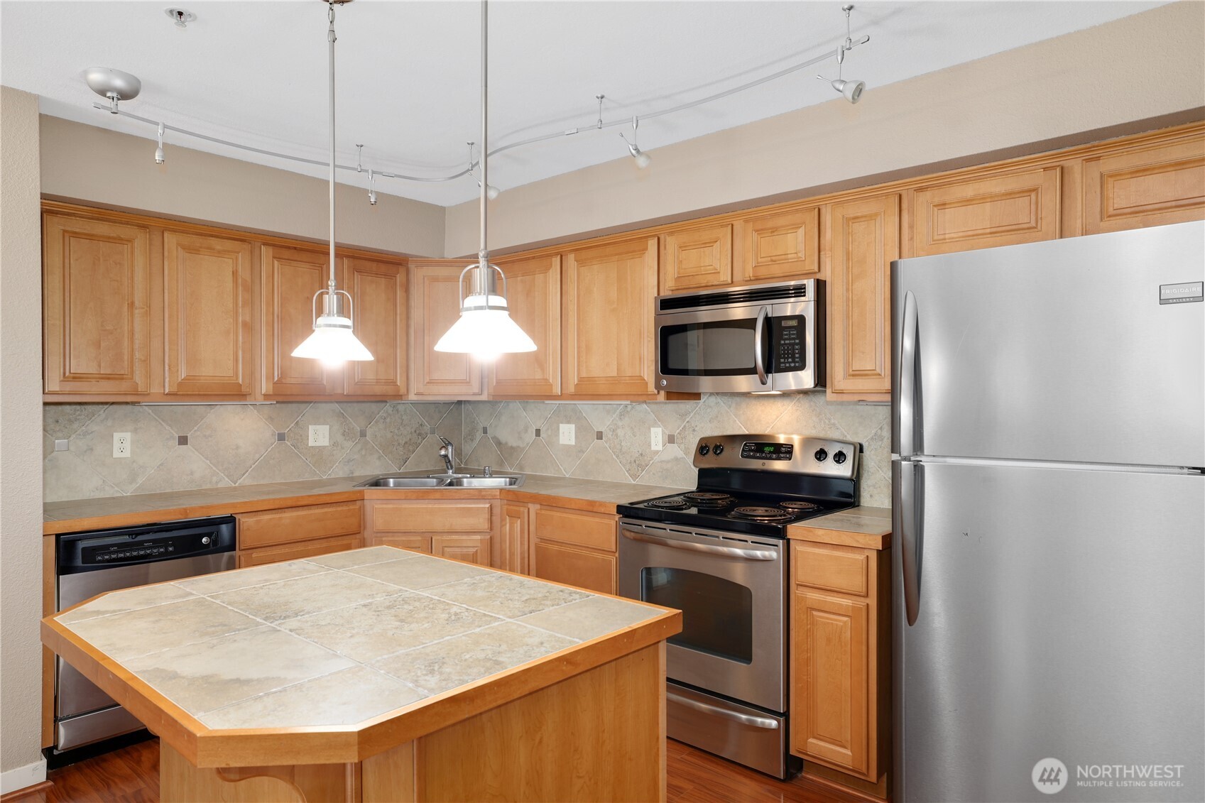 13421 97th Avenue E Unit: 207