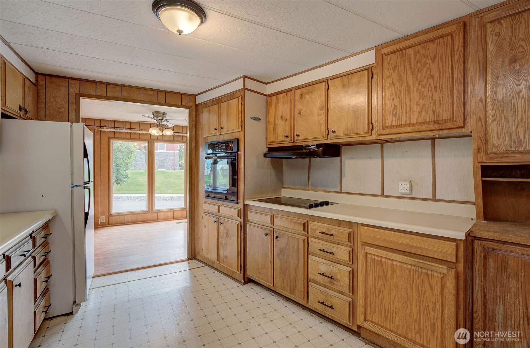307 E Walnut Street