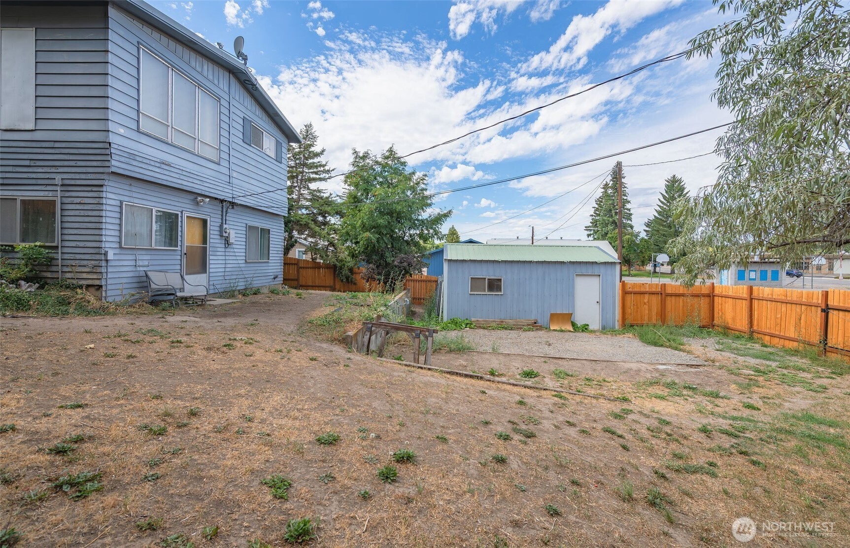 307 E Walnut Street