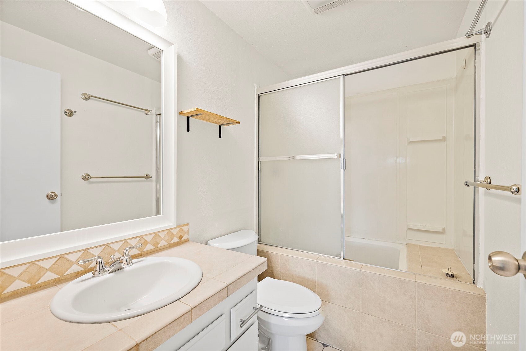 15208 NE 8th Street Unit: C3
