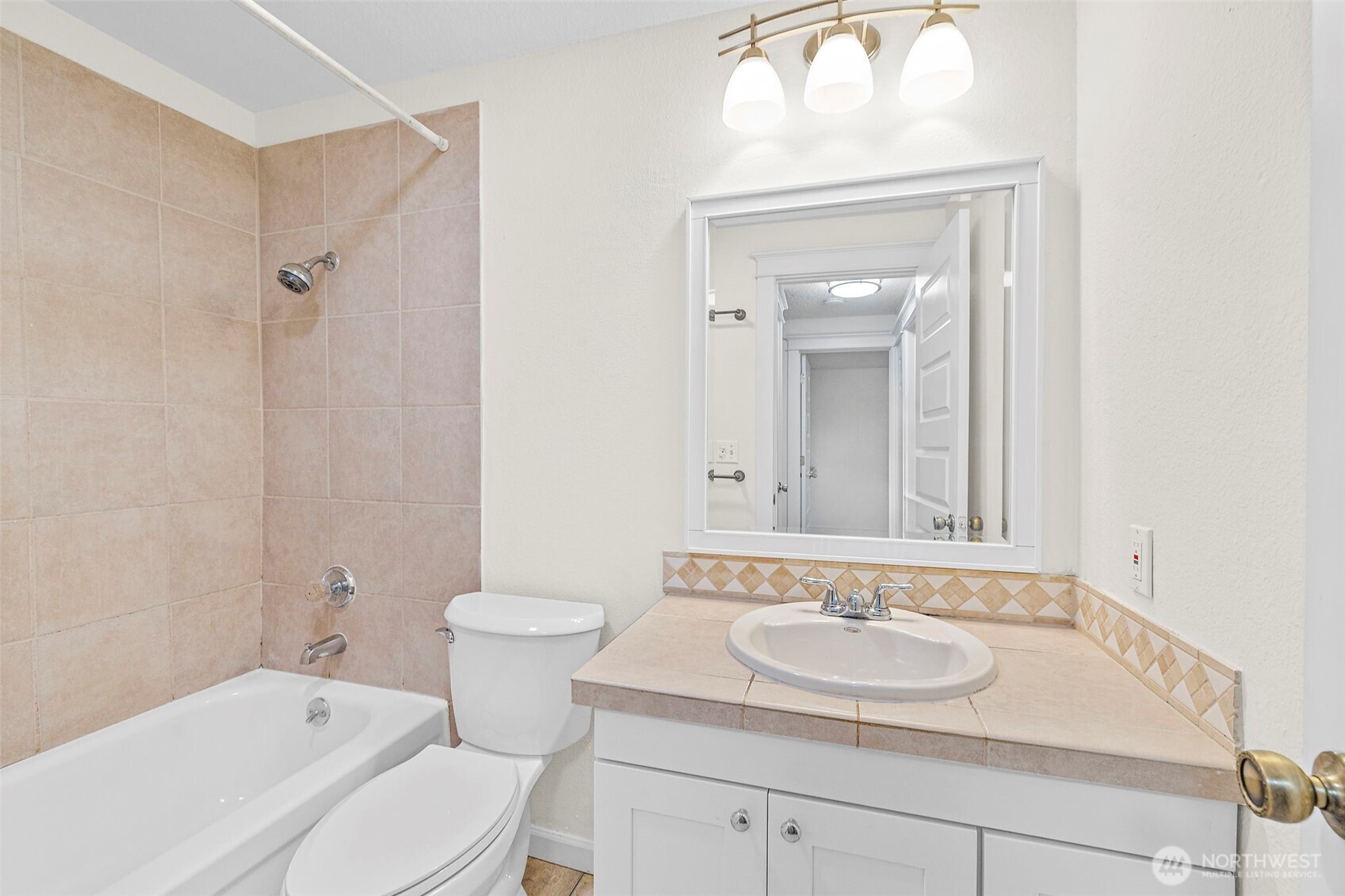 15208 NE 8th Street Unit: C3
