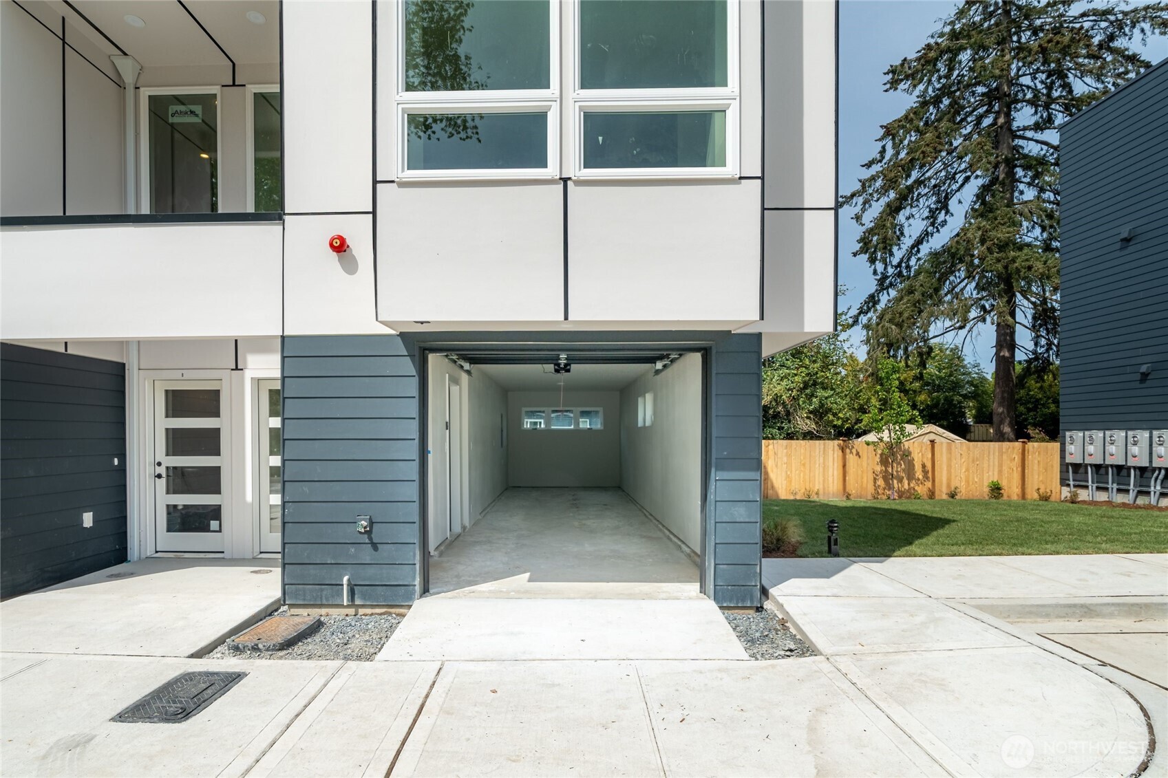 12225 Roseberg Avenue S Unit: 3