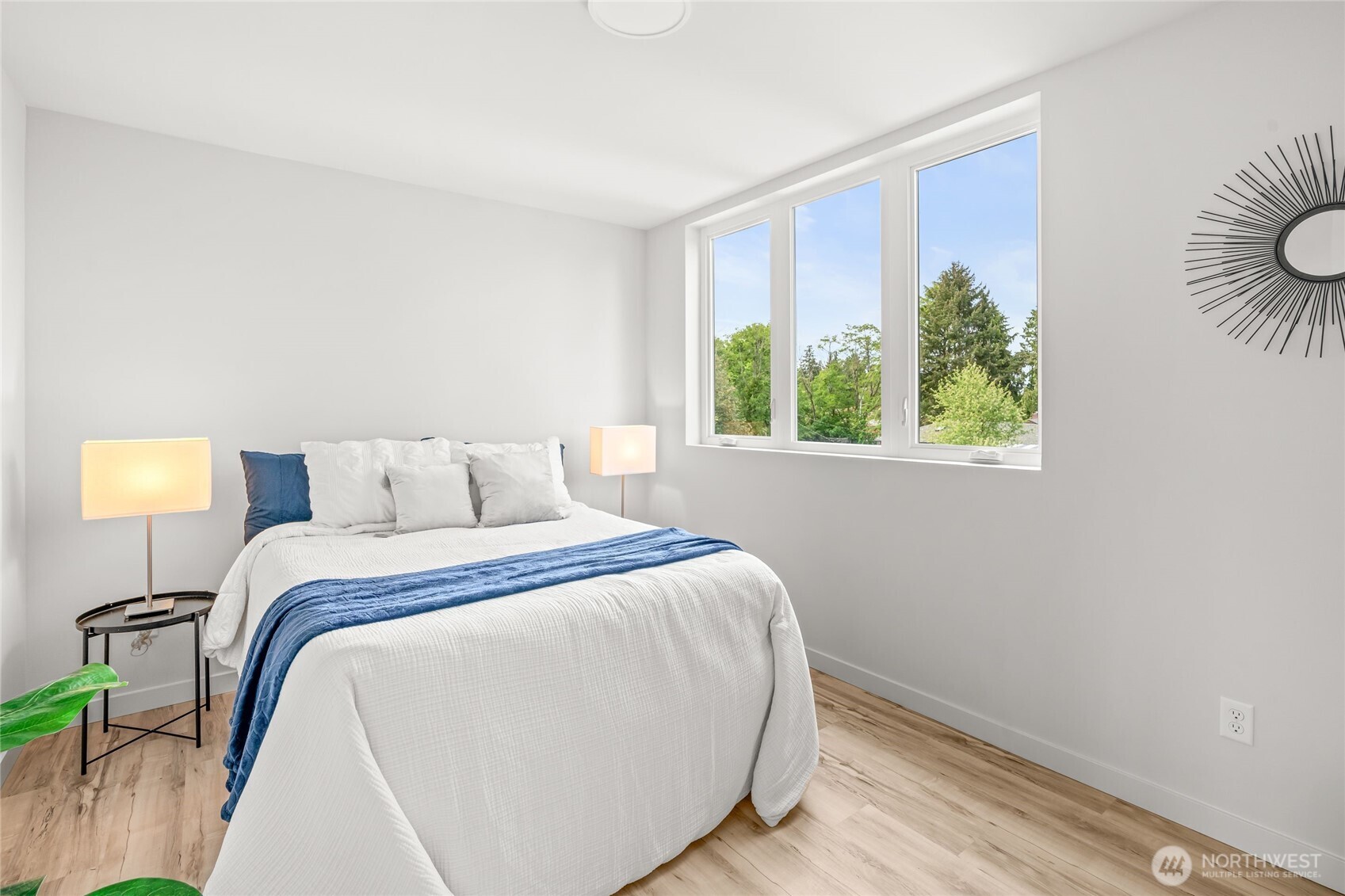 12225 Roseberg Avenue S Unit: 3
