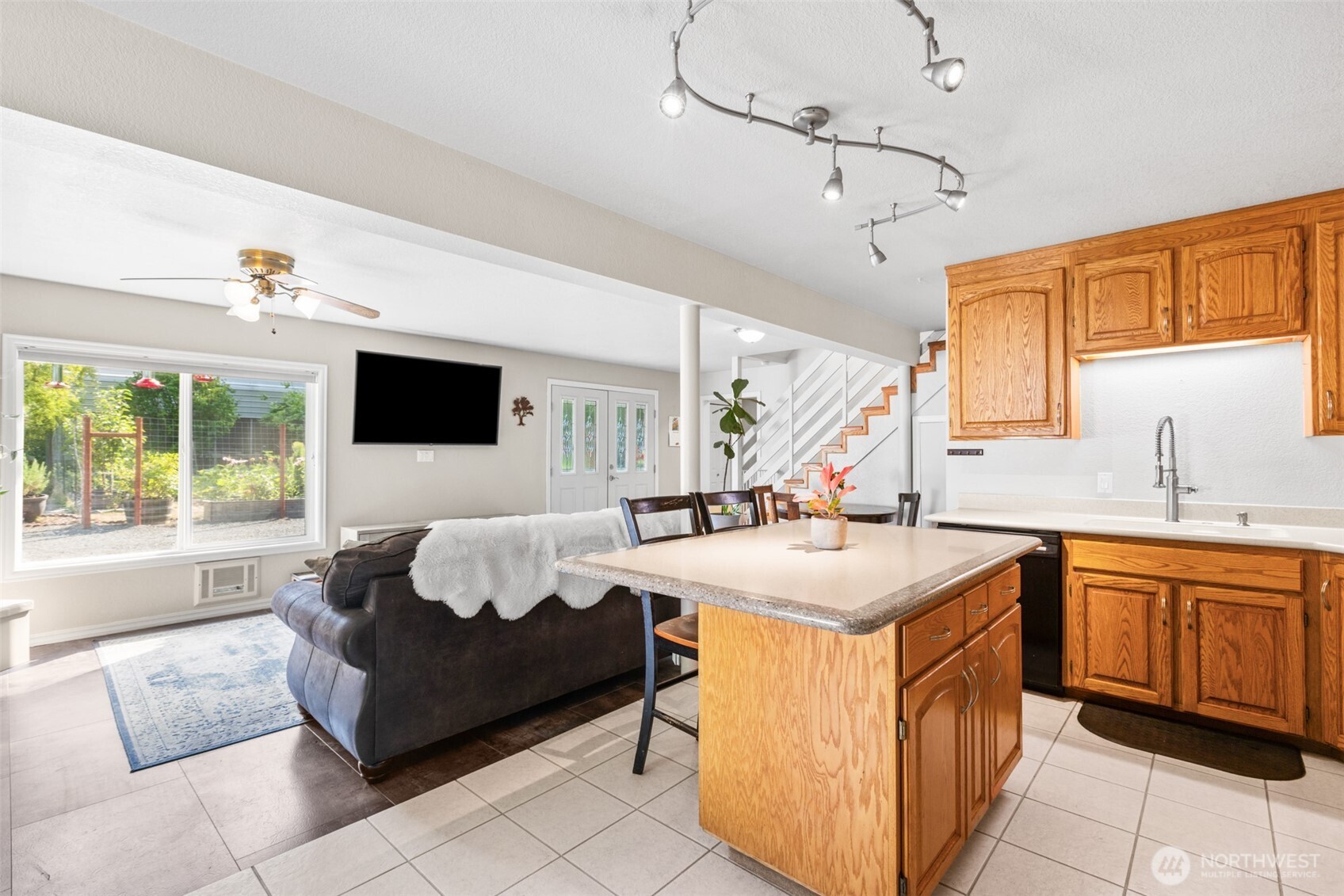 101 Crestview Drive