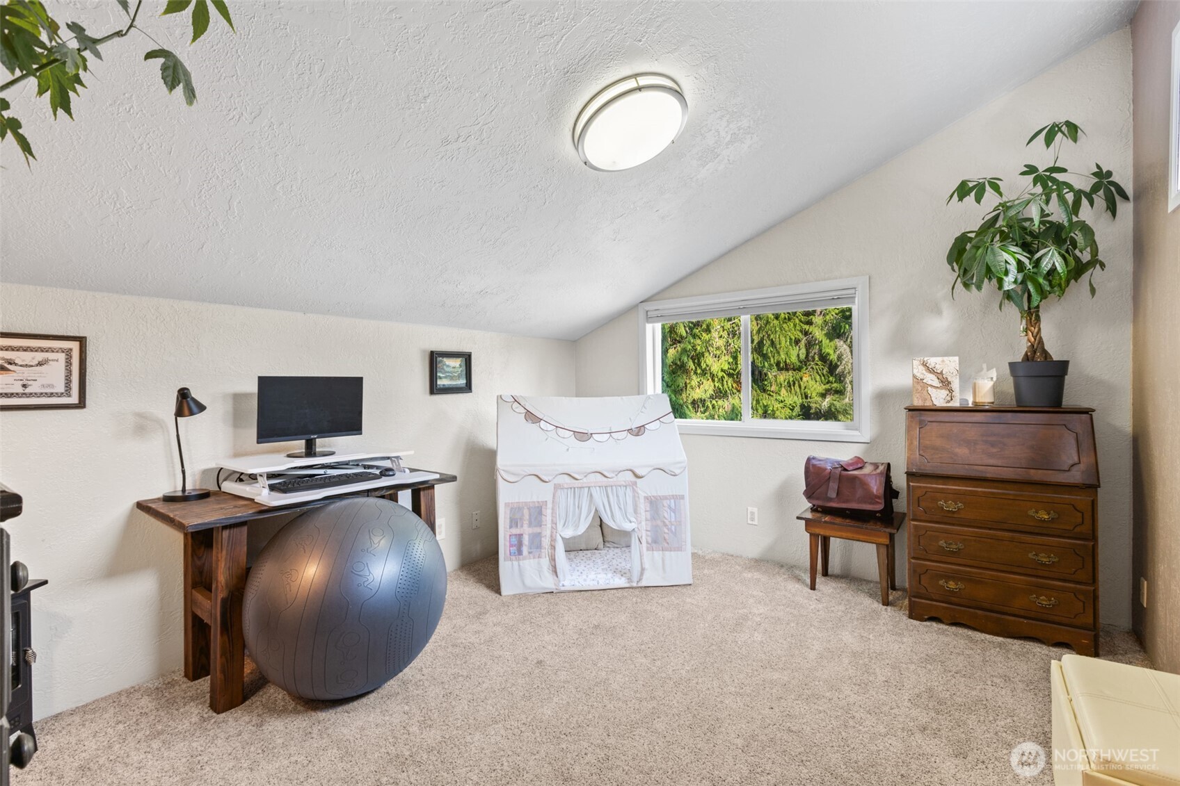 101 Crestview Drive