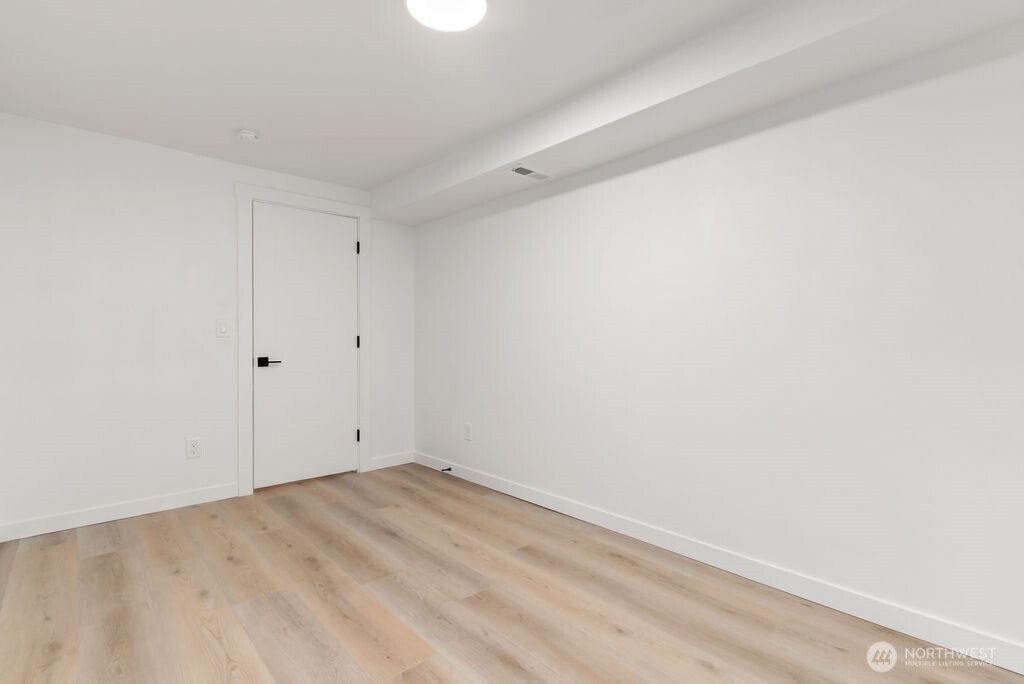 11008 Maury Lane SW