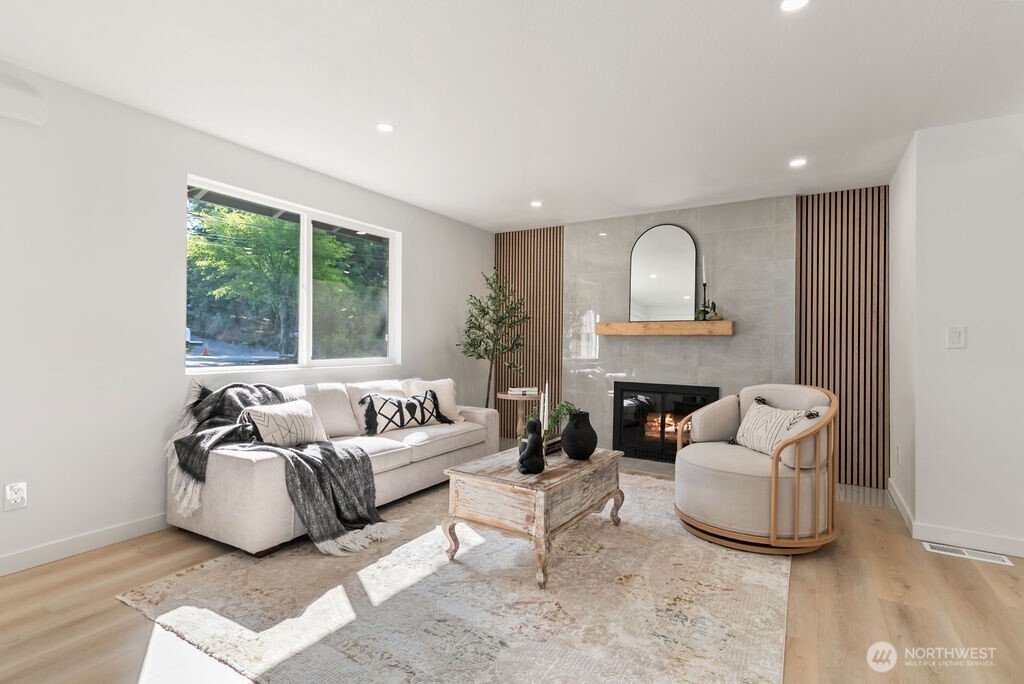 11008 Maury Lane SW