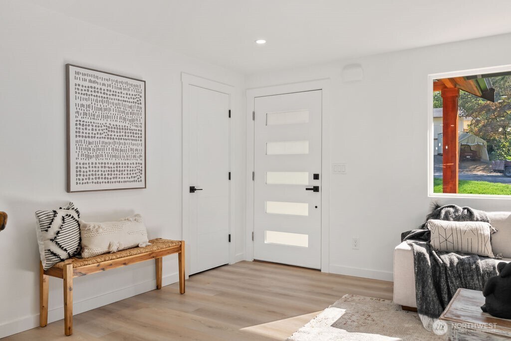 11008 Maury Lane SW