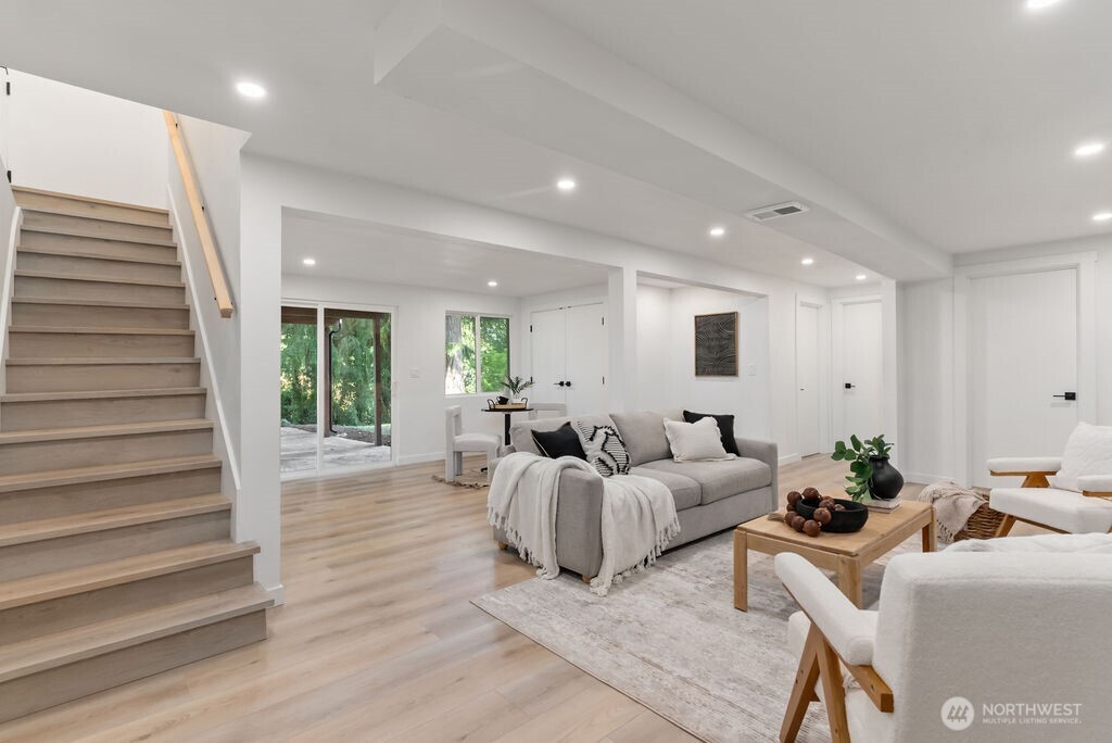 11008 Maury Lane SW