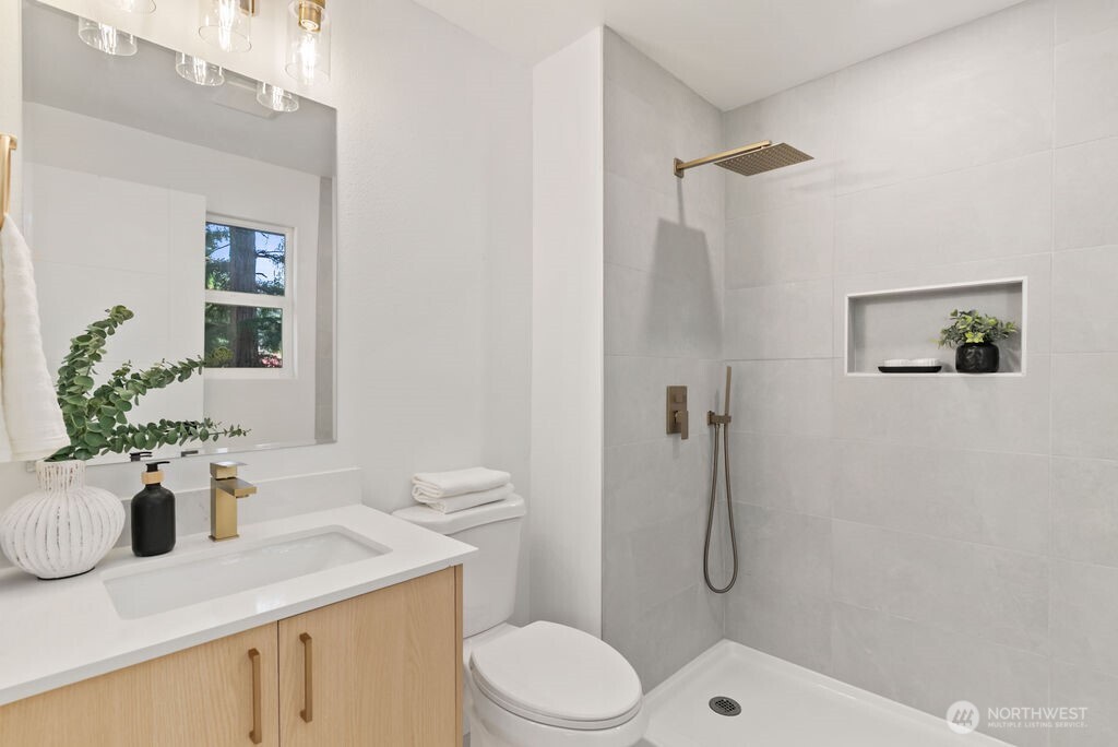 11008 Maury Lane SW