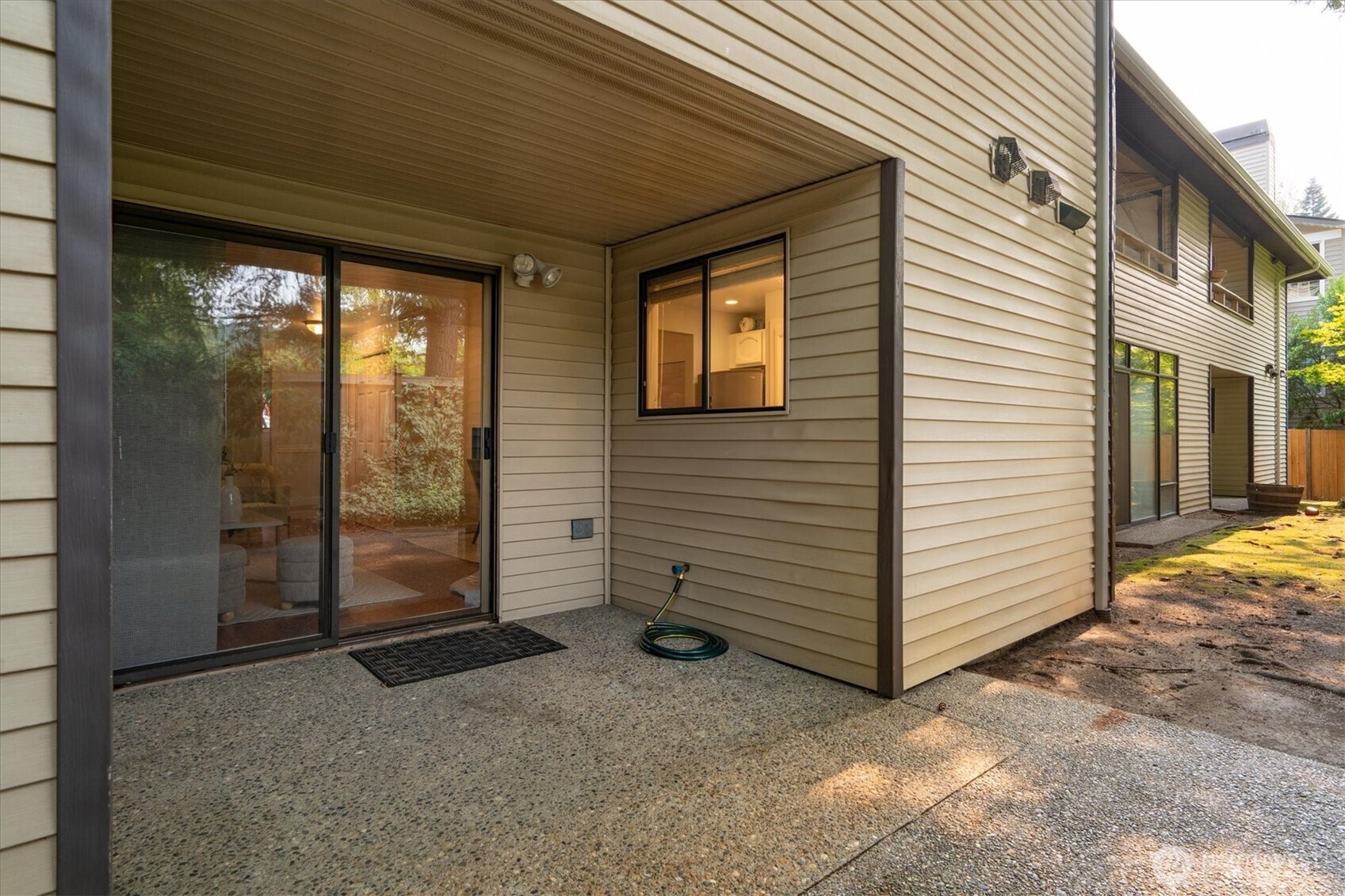 12221 100th Avenue NE Unit: 103