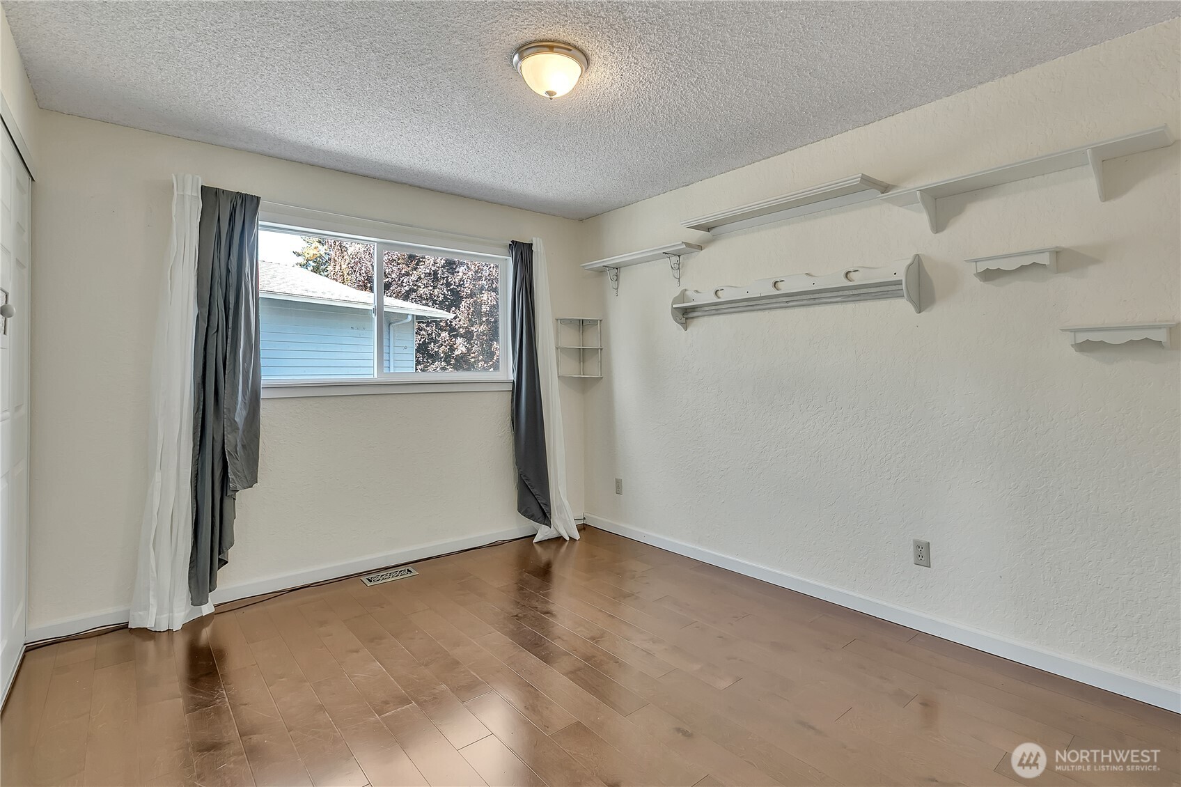 3114 SW 313th Place