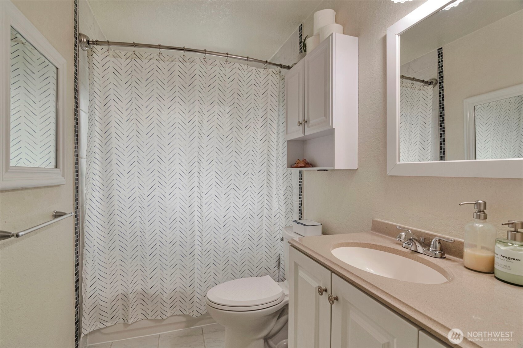 20101 14th Avenue NE Unit: 1