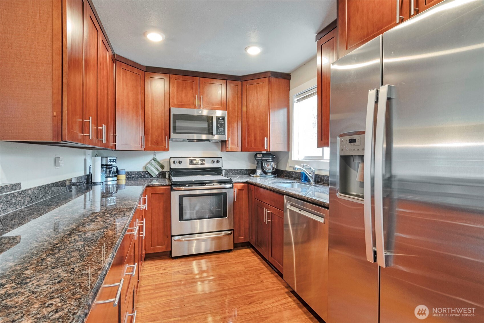 20101 14th Avenue NE Unit: 1