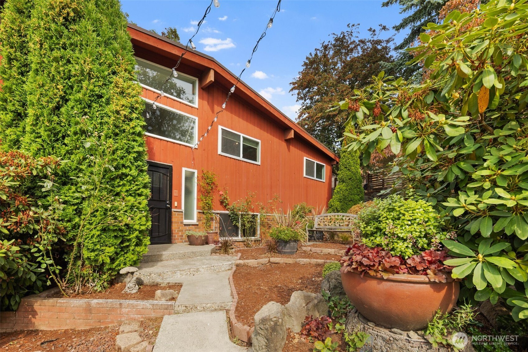 1400 SW Thistle Street
