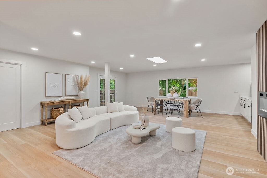 21843 SE 251st Place