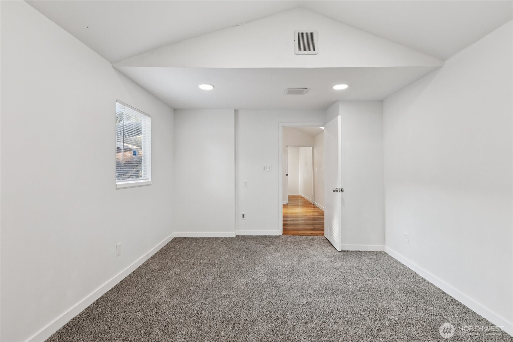8015 Yakima Ave.