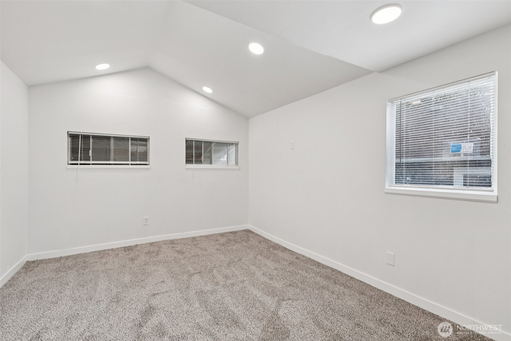 8015 Yakima Ave.