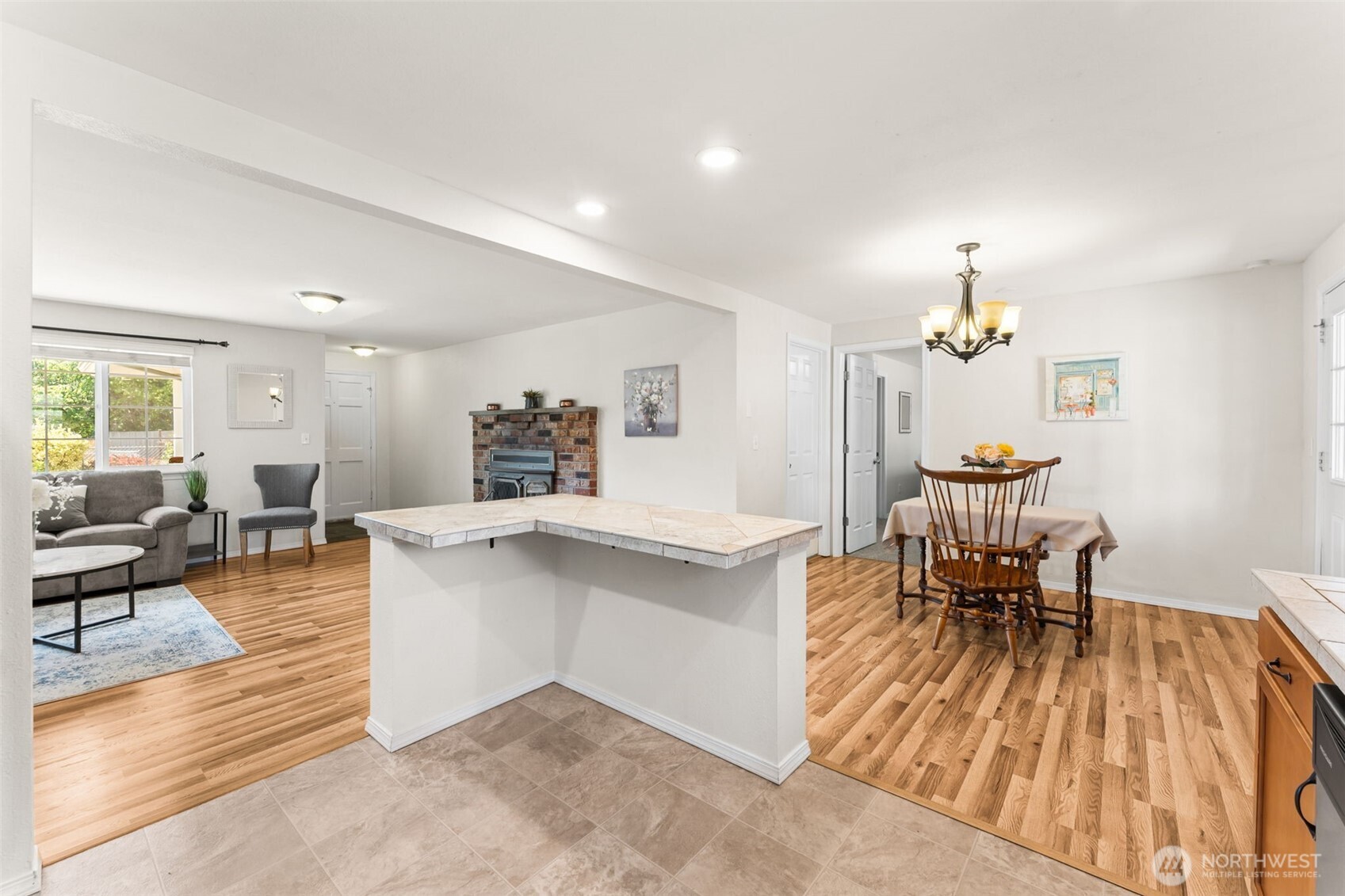 16905 16th Avenue E