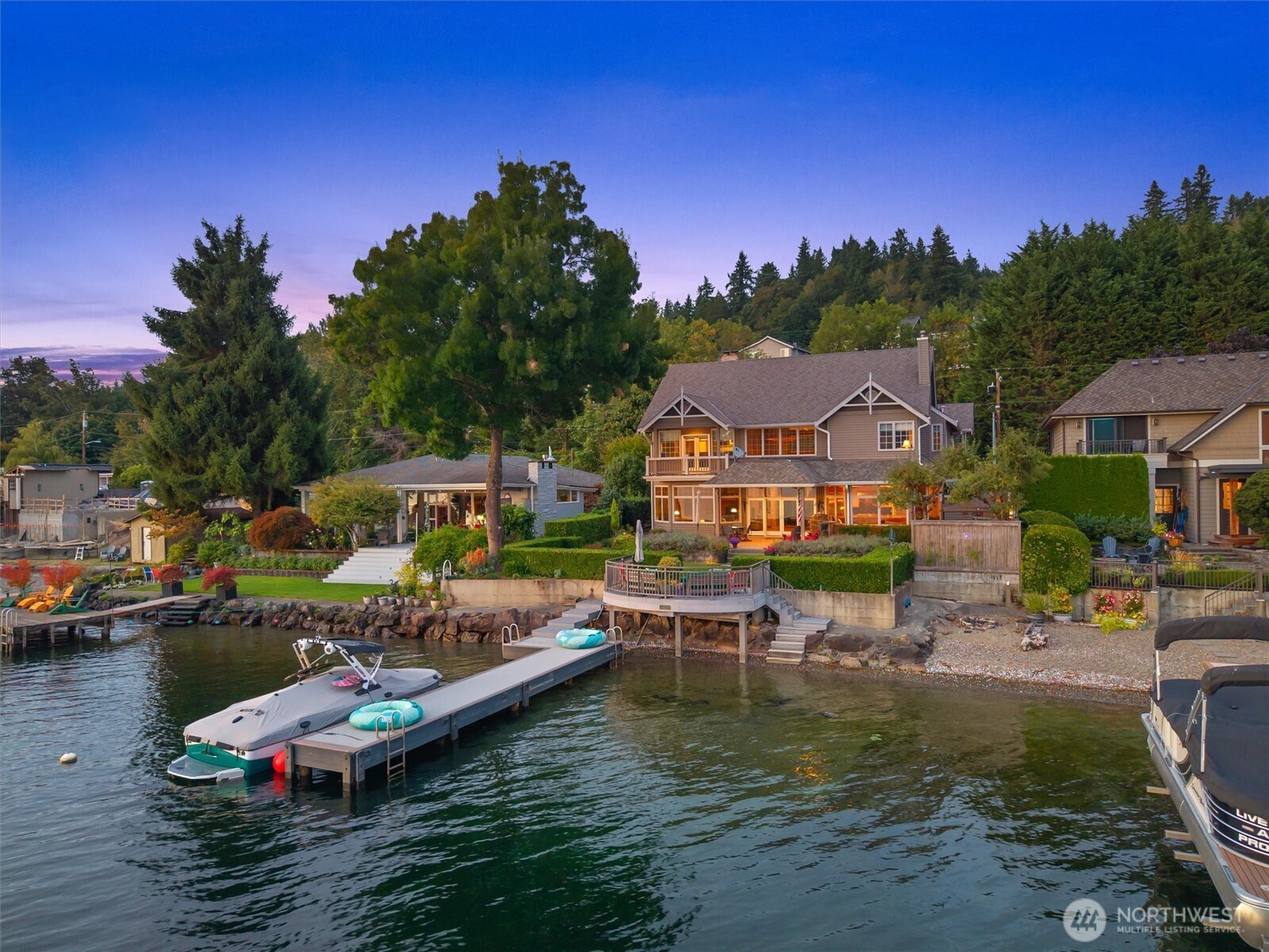 3829 E Lake Sammamish Shore Lane SE