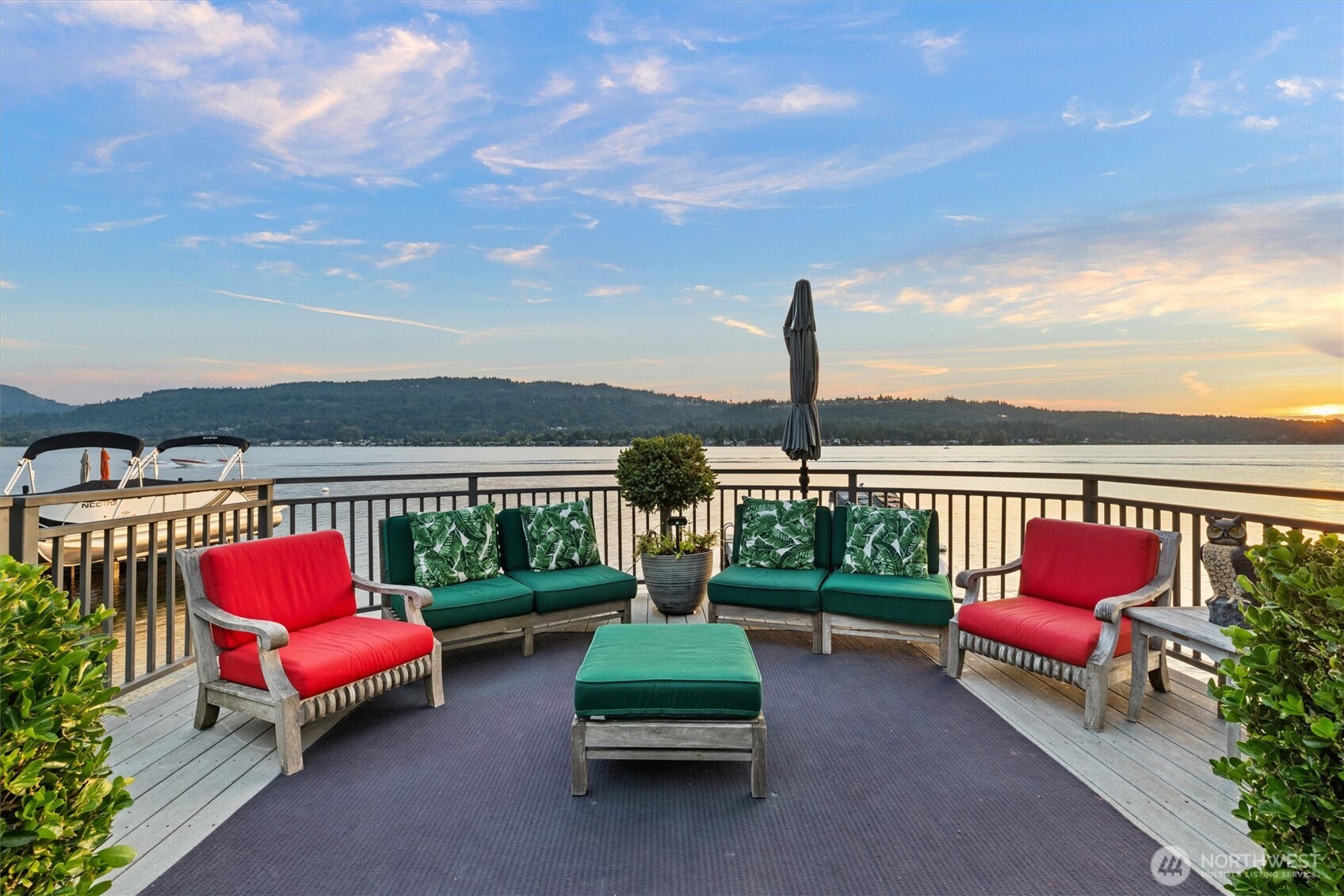 3829 E Lake Sammamish Shore Lane SE