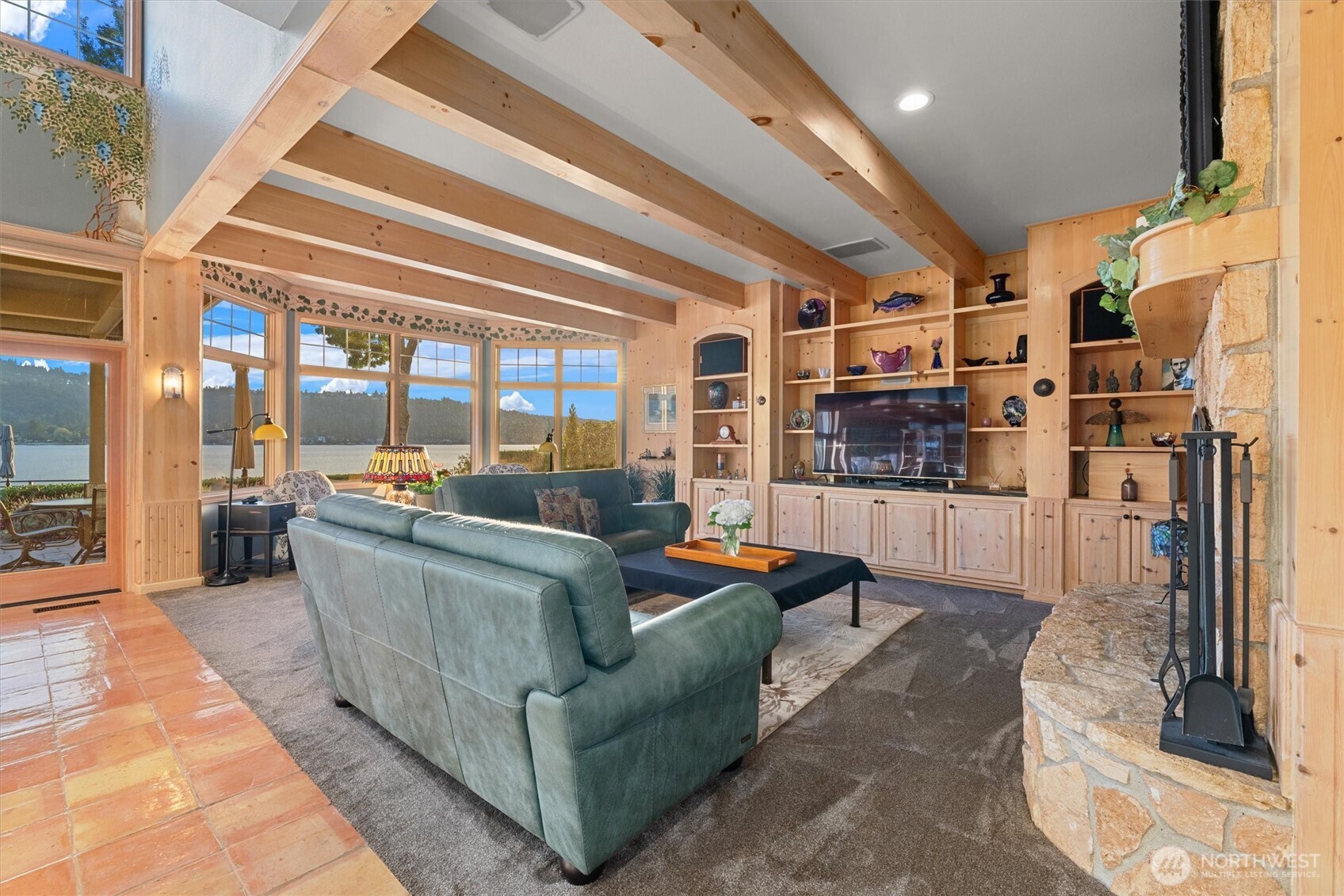 3829 E Lake Sammamish Shore Lane SE